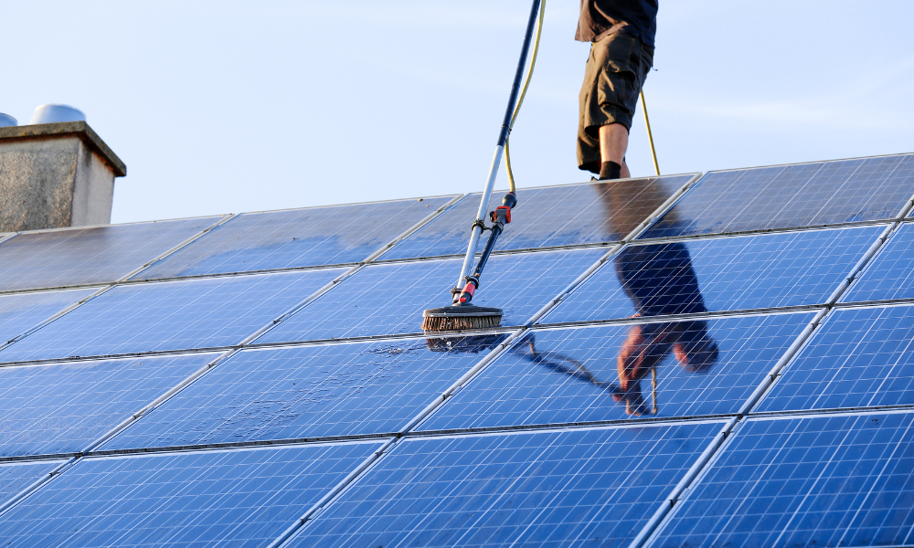 6 Expert Tips for Pristine, High-Efficiency Solar Panels in San Fernando Valley thumbnail image